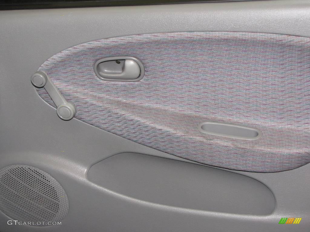 2002 Rio Cinco Hatchback - Emerald Green / Gray photo #11