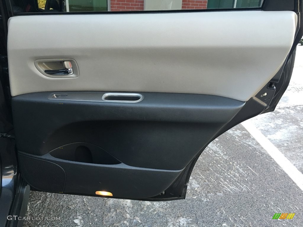 2009 Subaru Tribeca Limited 7 Passenger Slate Gray Door Panel Photo #138700359