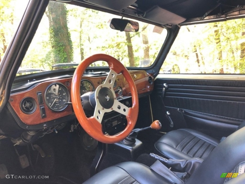 1969 Triumph TR6 Standard TR6 Model Dashboard Photos