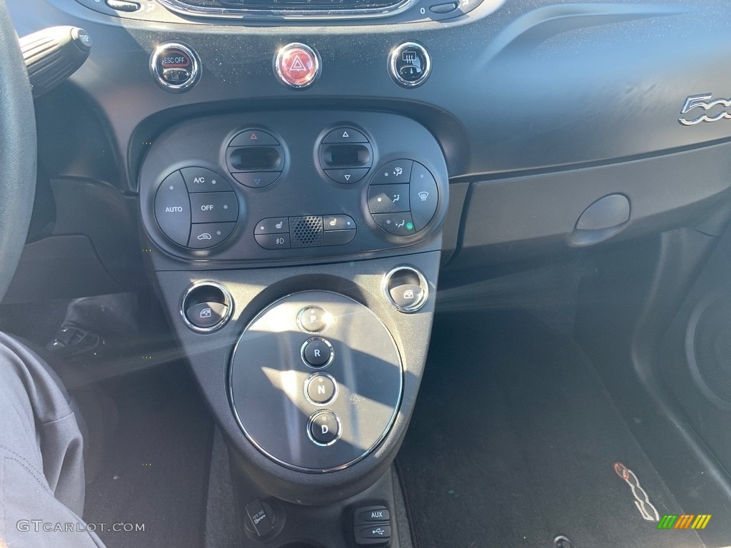 2017 Fiat 500e All Electric Controls Photos