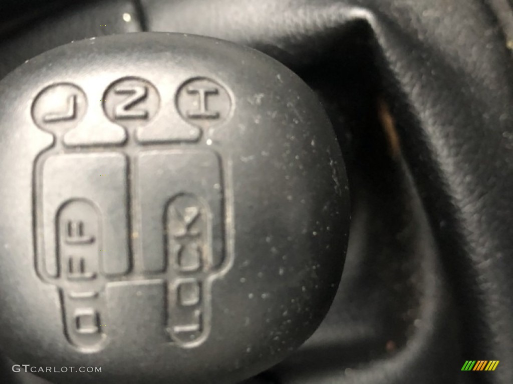 1997 Land Rover Defender 90 Hard Top Transmission Photos
