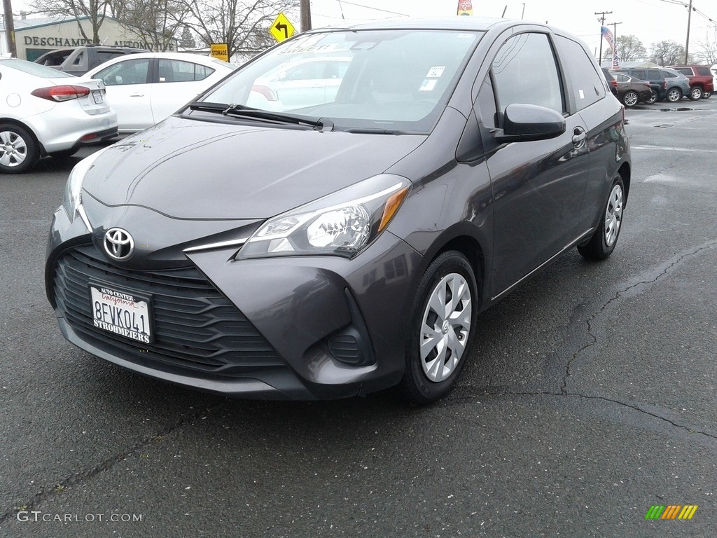 2018 Yaris 3-Door L - Magnetic Gray Metallic / Black photo #2