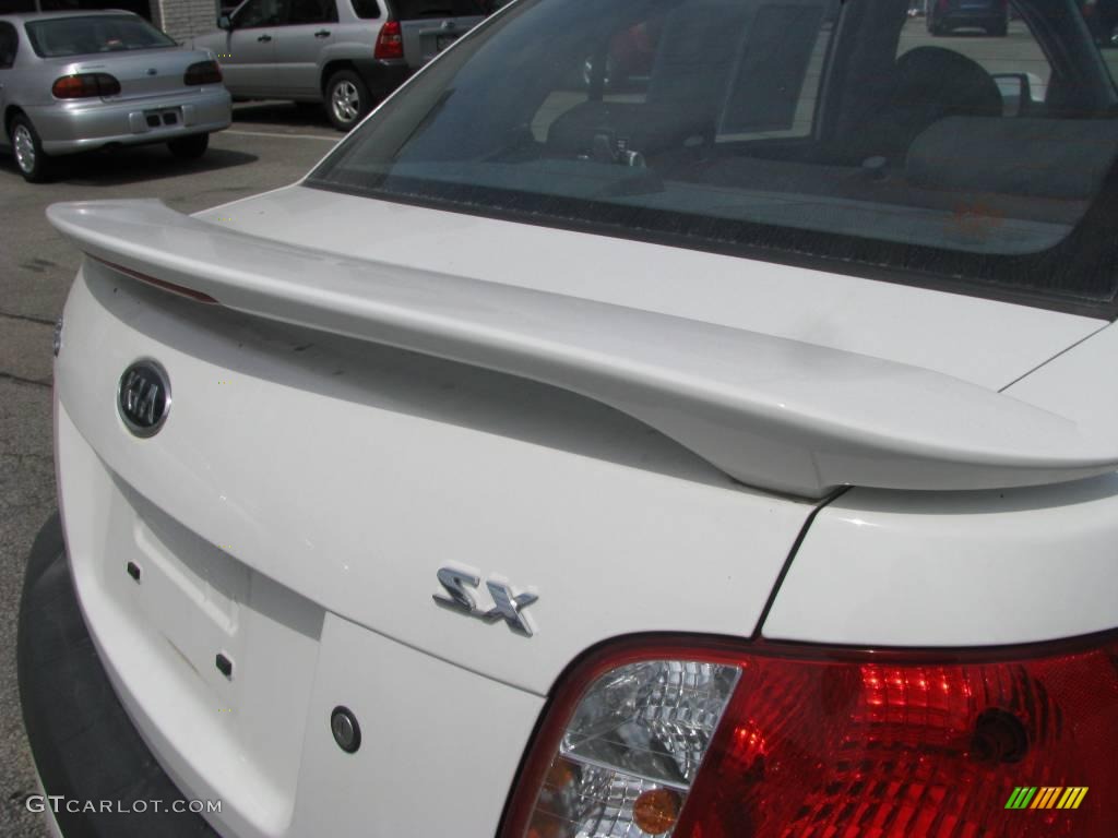 2007 Rio SX Sedan - White / Gray photo #7