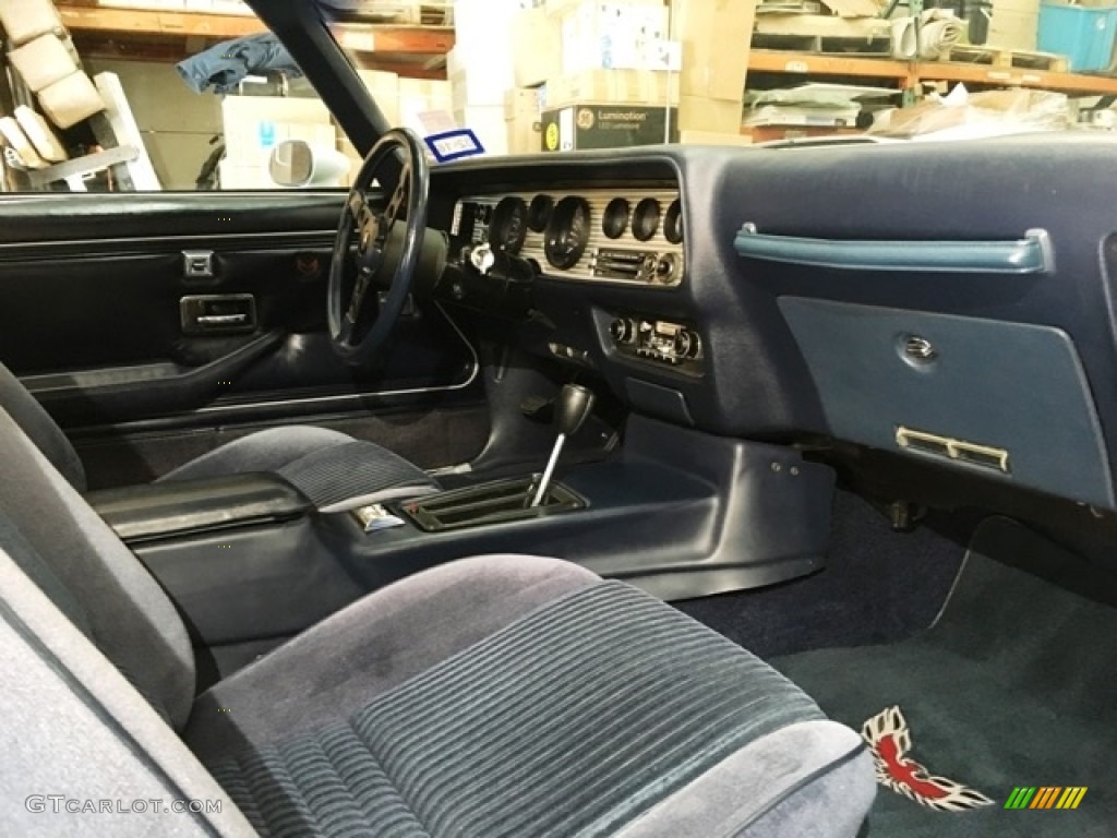 1981 Firebird Trans Am Coupe - White / Dark Blue photo #10