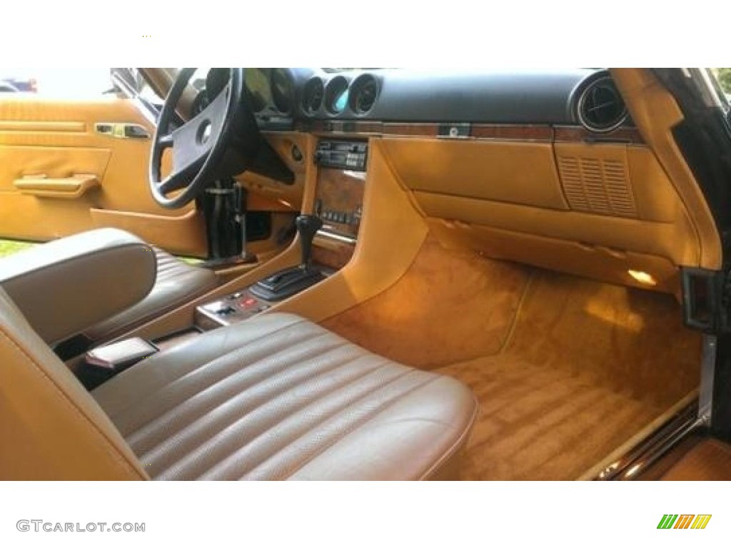 Parchment Interior 1985 Mercedes-Benz SL Class 380 SL Roadster Photo #138715770
