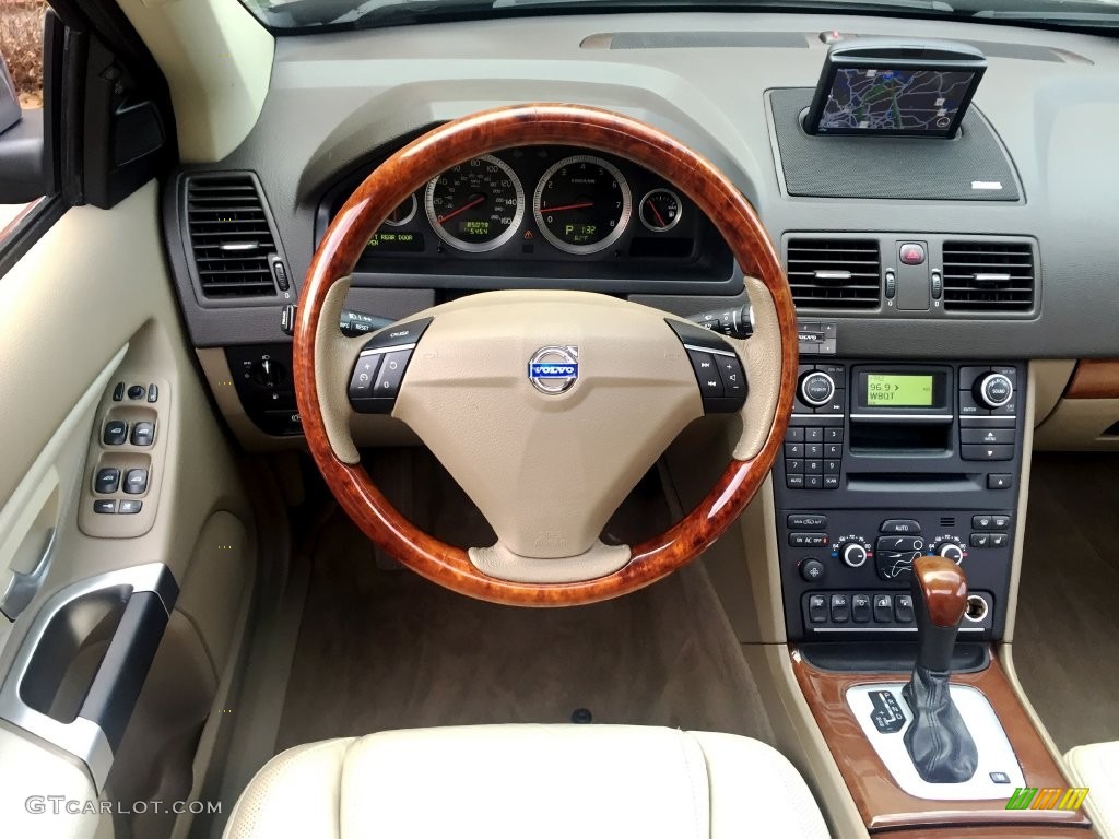 2010 Volvo XC90 V8 AWD Soft Beige Dashboard Photo #138719934