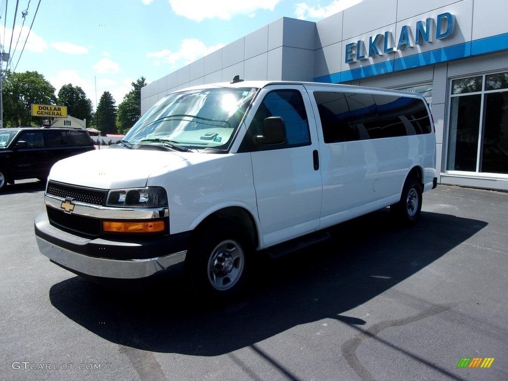 Summit White Chevrolet Express