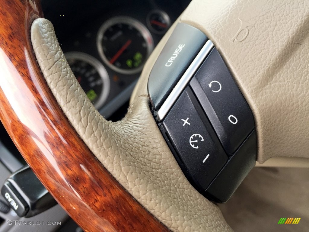 2010 Volvo XC90 V8 AWD Soft Beige Steering Wheel Photo #138720276