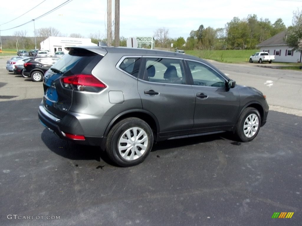 2017 Rogue S AWD - Gun Metallic / Charcoal photo #5