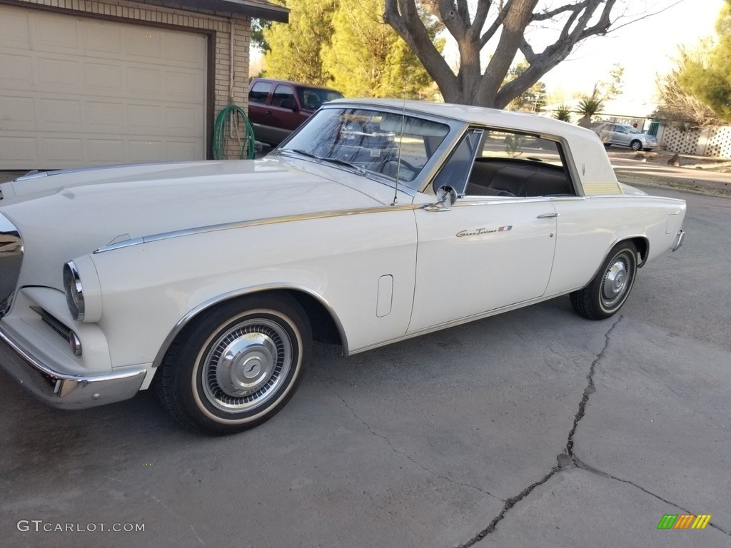 Ermine White 1963 Studebaker Grand Turismo Hawk Standard Grand Turismo Hawk Model Exterior Photo #138723399