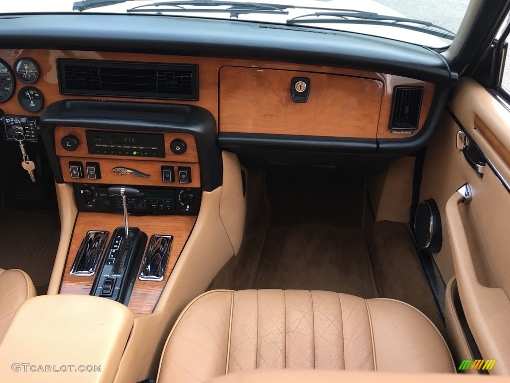 1987 Jaguar XJ XJ6 Biscuit Dashboard Photo #138724377