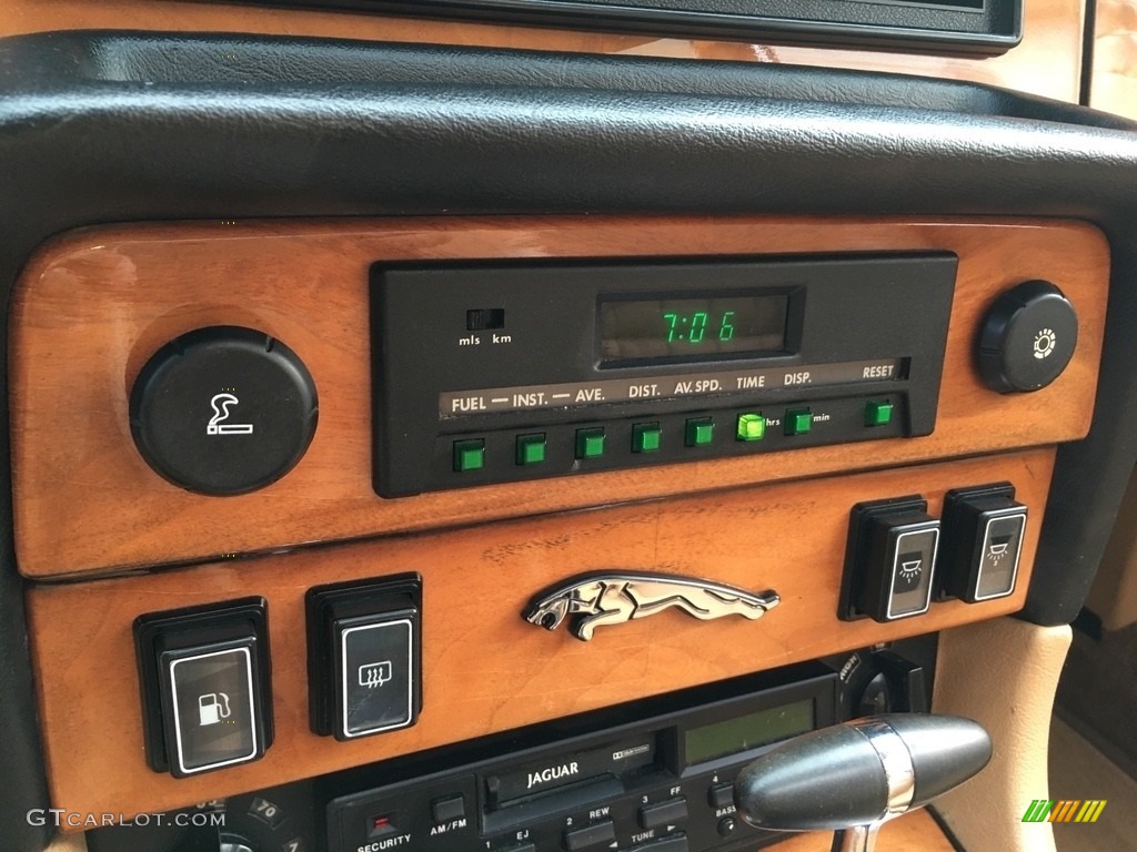 1987 Jaguar XJ XJ6 Audio System Photos