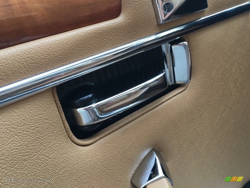 1987 Jaguar XJ XJ6 Biscuit Door Panel Photo #138724995