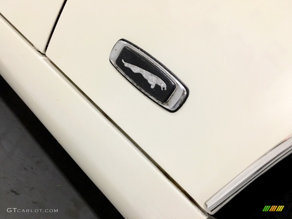 1987 Jaguar XJ XJ6 Marks and Logos Photo #138725409
