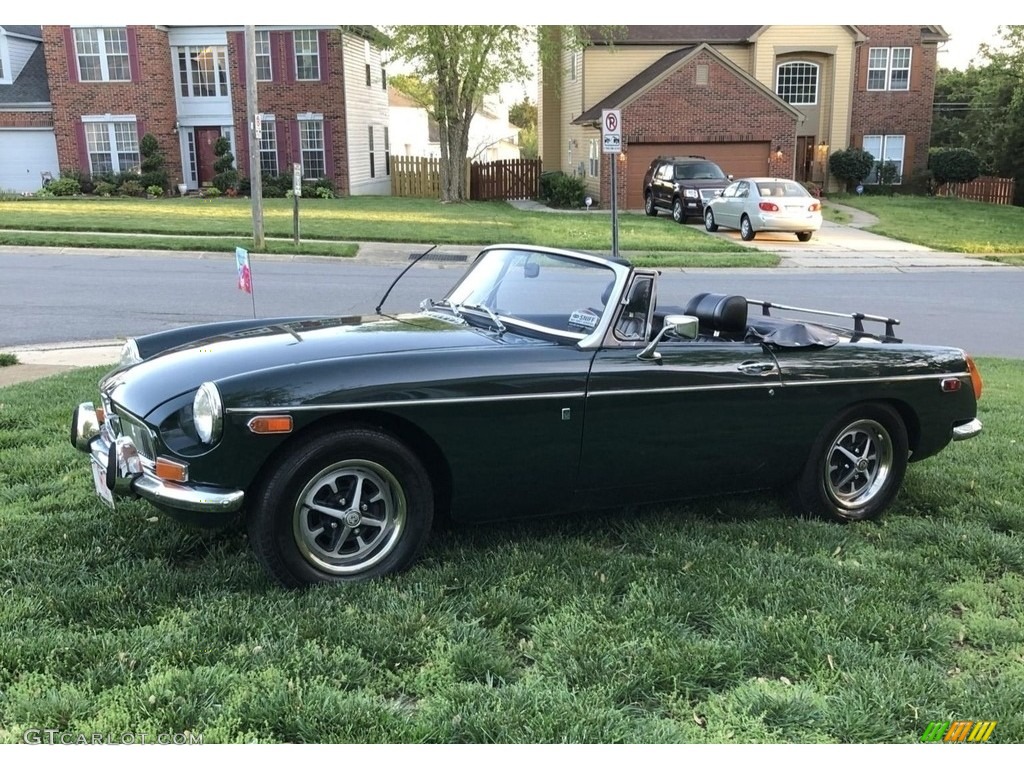 Racing Green 1972 MG MGB Standard MGB Model Exterior Photo #138727428