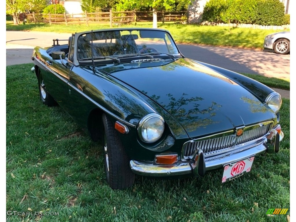 Racing Green 1972 MG MGB Standard MGB Model Exterior Photo #138727620