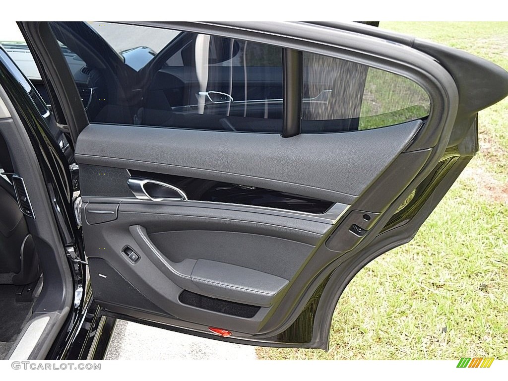 2013 Panamera Platinum Edition - Black / Black photo #27