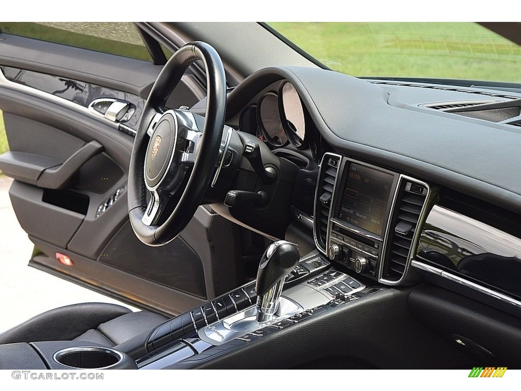 2013 Panamera Platinum Edition - Black / Black photo #47