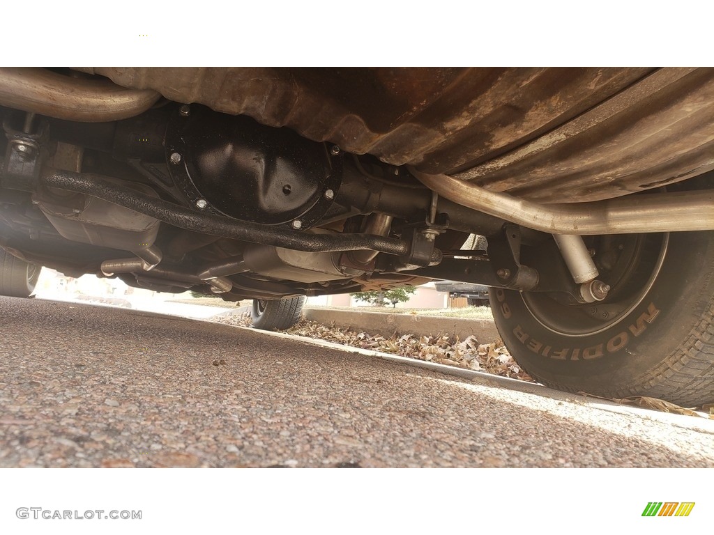 1970 Oldsmobile Cutlass Supreme Hardtop Coupe Undercarriage Photo #138729432
