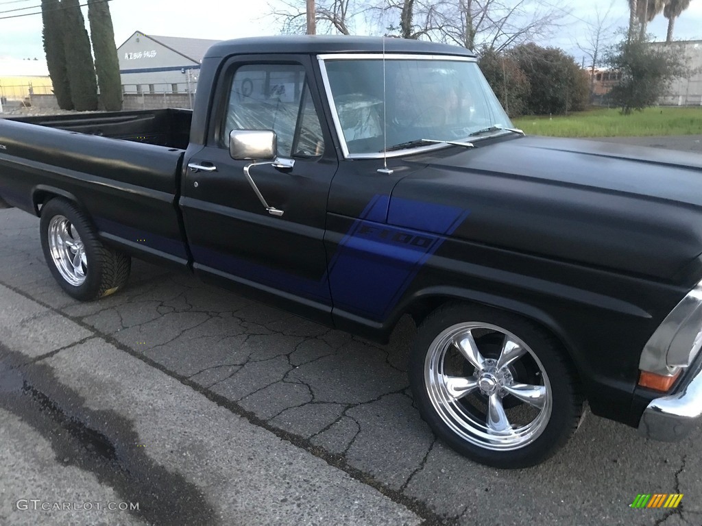 Raven Black 1971 Ford F100 Sport Custom Regular Cab Exterior Photo #138731724
