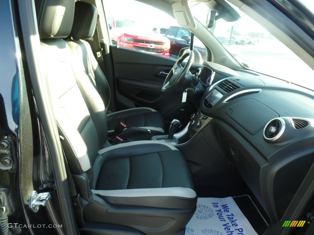 2016 Trax LTZ AWD - Black Granite Metallic / Jet Black photo #32