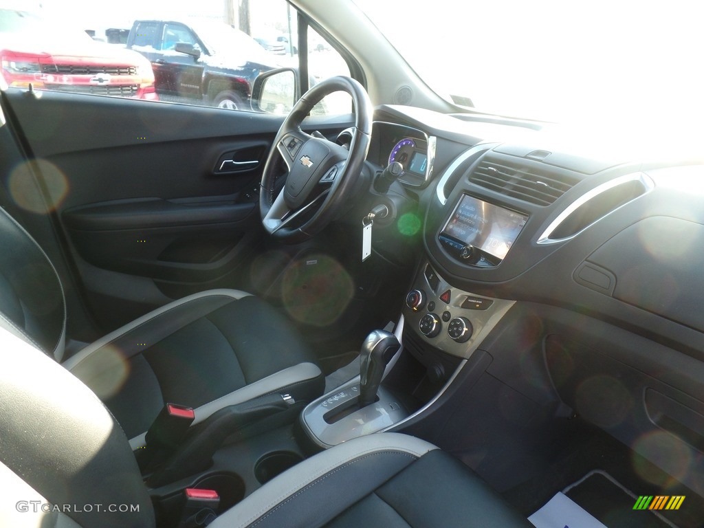 2016 Trax LTZ AWD - Black Granite Metallic / Jet Black photo #33