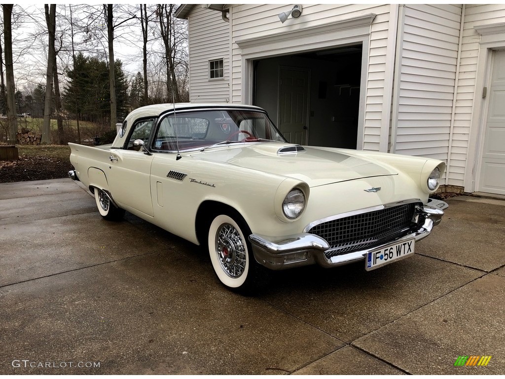 Colonial White 1957 Ford Thunderbird Standard Thunderbird Model Exterior Photo #138733965