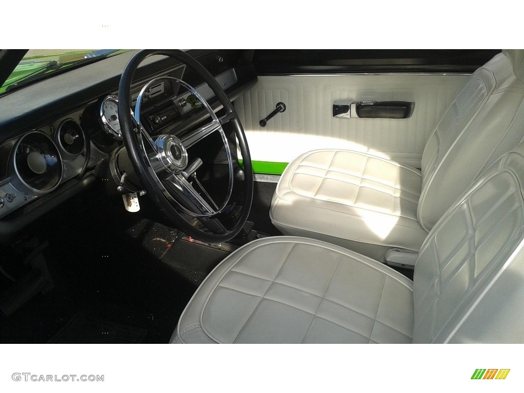 White Interior 1968 Plymouth Barracuda Hardtop Photo #138734196