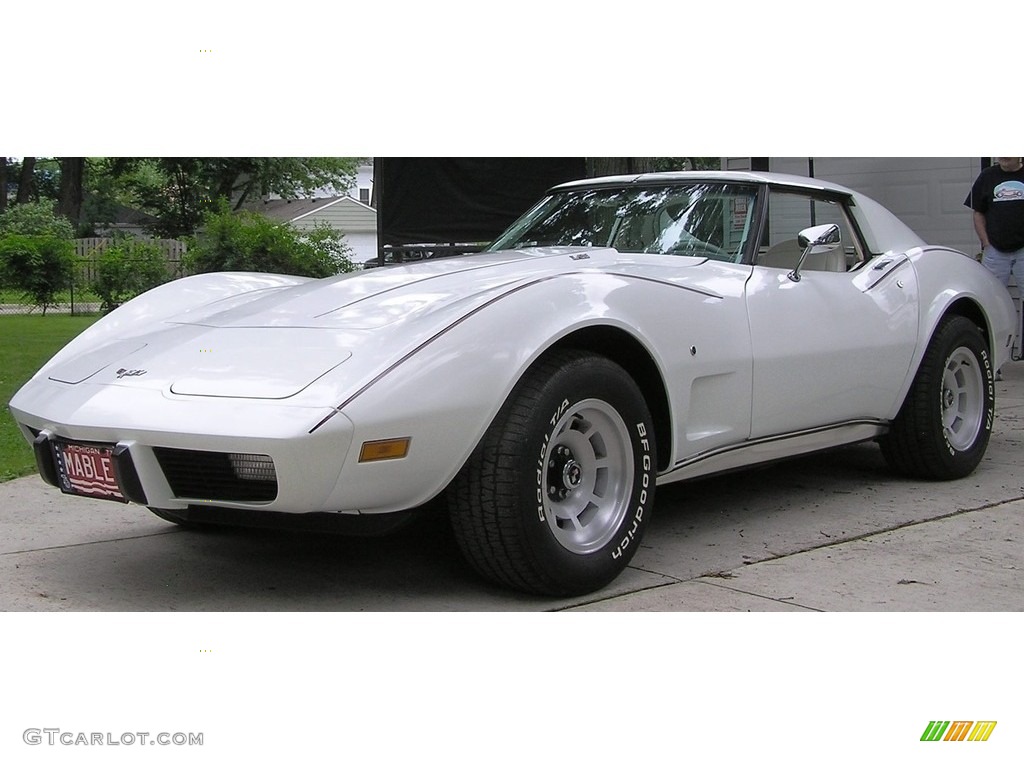 1977 Corvette Coupe - Classic White / White photo #1