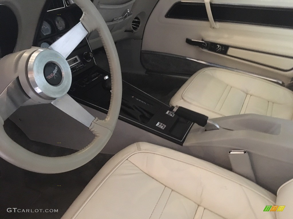 1977 Corvette Coupe - Classic White / White photo #3