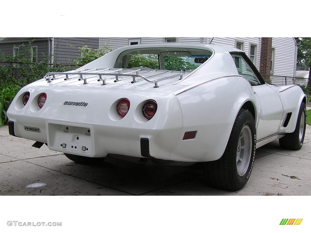 1977 Corvette Coupe - Classic White / White photo #8