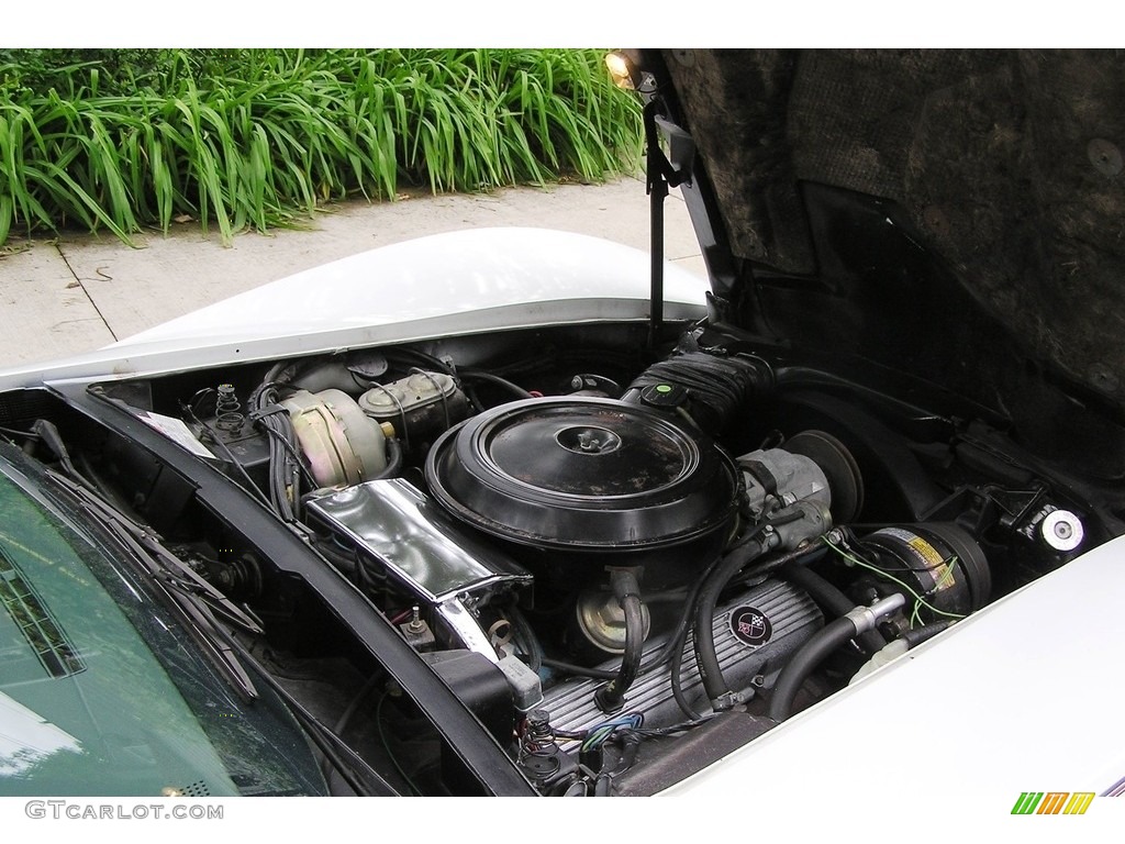 1977 Corvette Coupe - Classic White / White photo #12