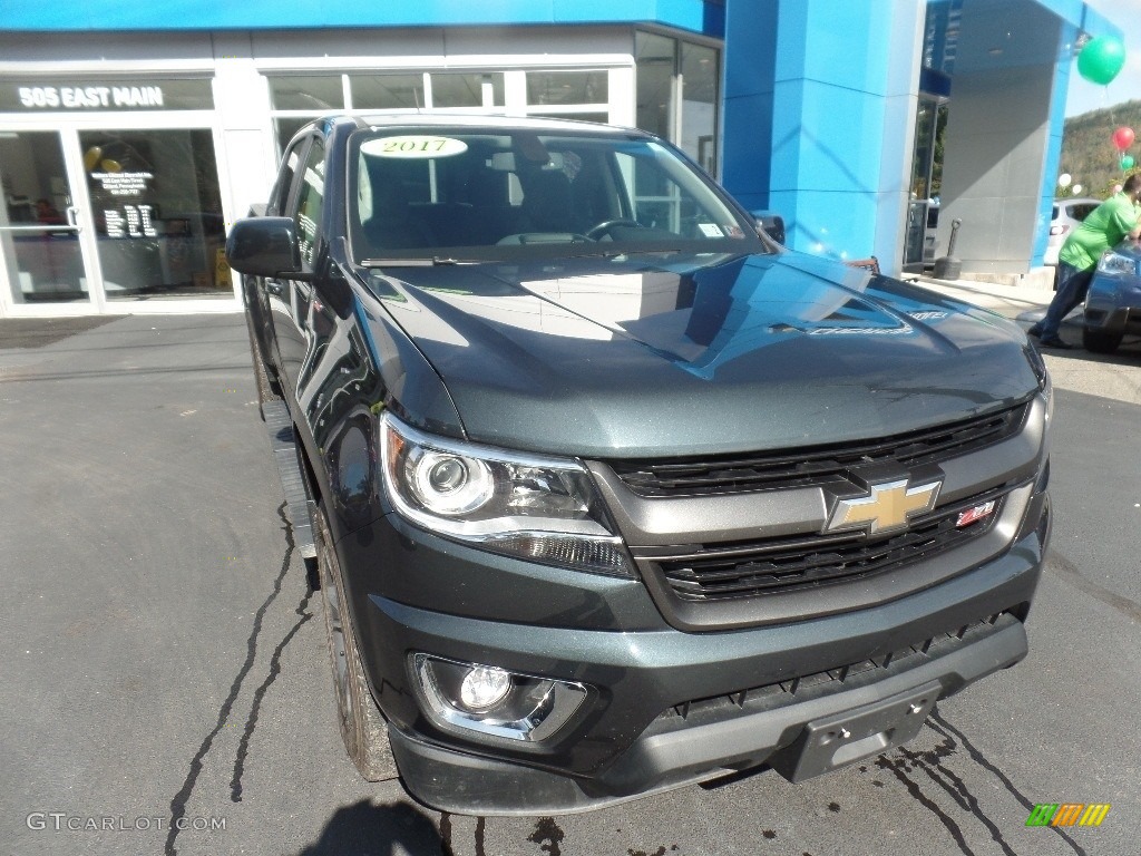 2017 Colorado Z71 Crew Cab 4x4 - Graphite Metallic / Jet Black photo #2