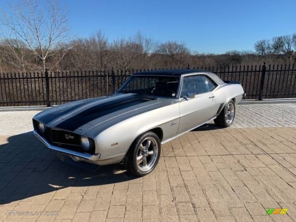 1969 Camaro Z28 Coupe - Silver Metallic / Black photo #1