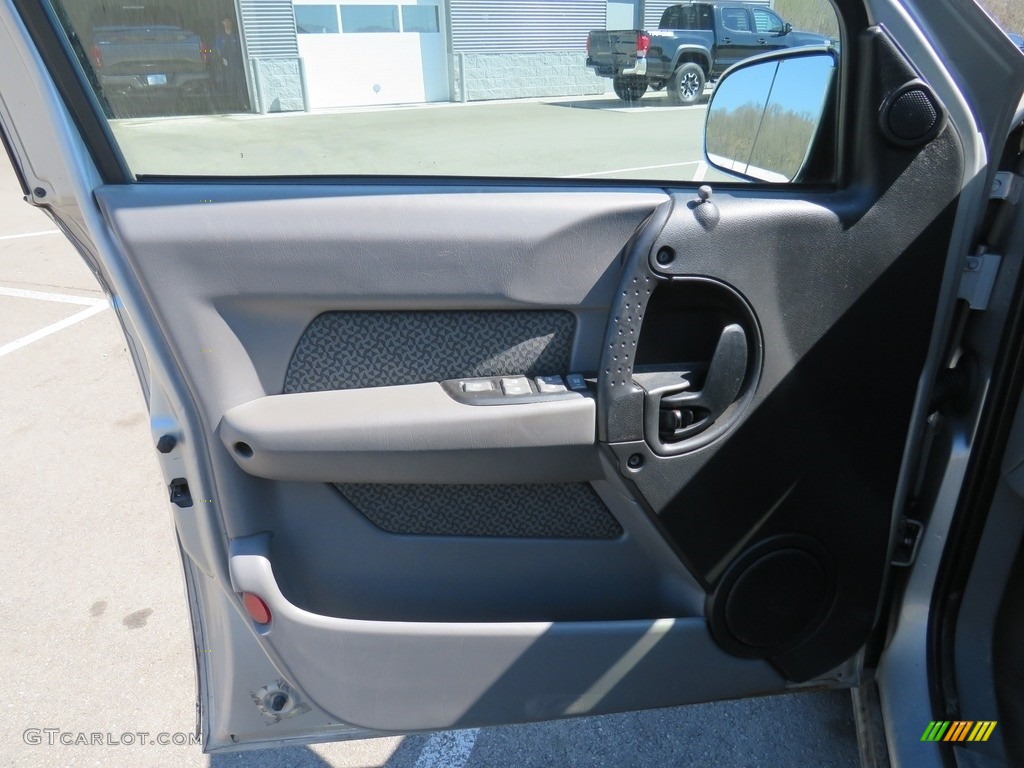 2005 Aztek AWD - Liquid Silver Metallic / Dark Gray photo #12