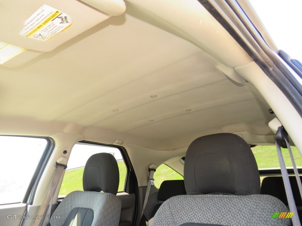 2005 Aztek AWD - Liquid Silver Metallic / Dark Gray photo #14
