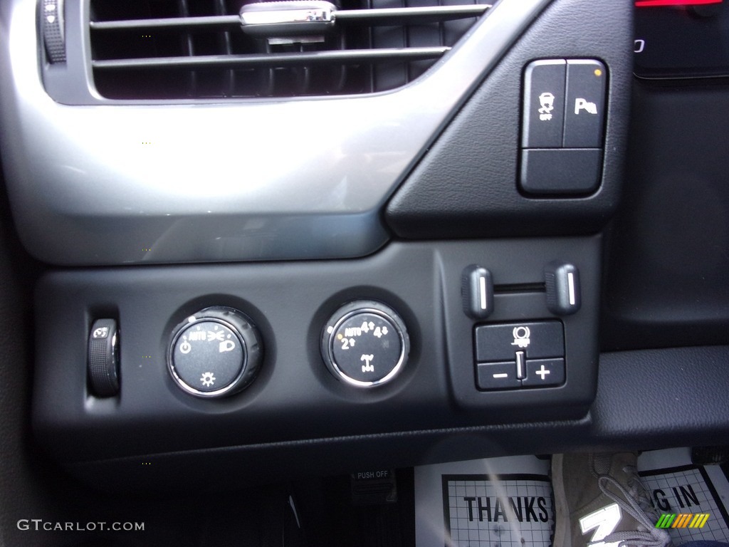 2020 Suburban LS 4WD - Black / Jet Black photo #21