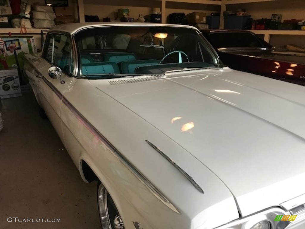 1962 Impala  - White / Aqua Blue photo #10