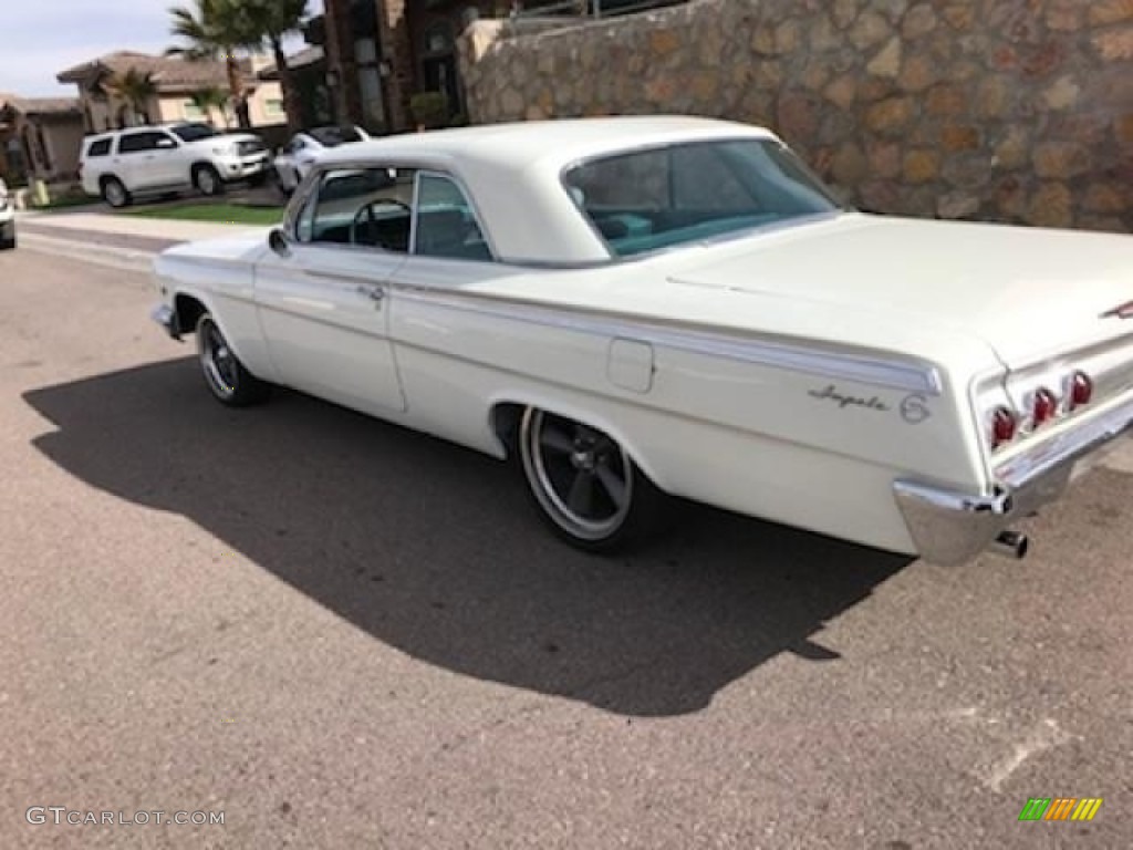 1962 Impala  - White / Aqua Blue photo #12