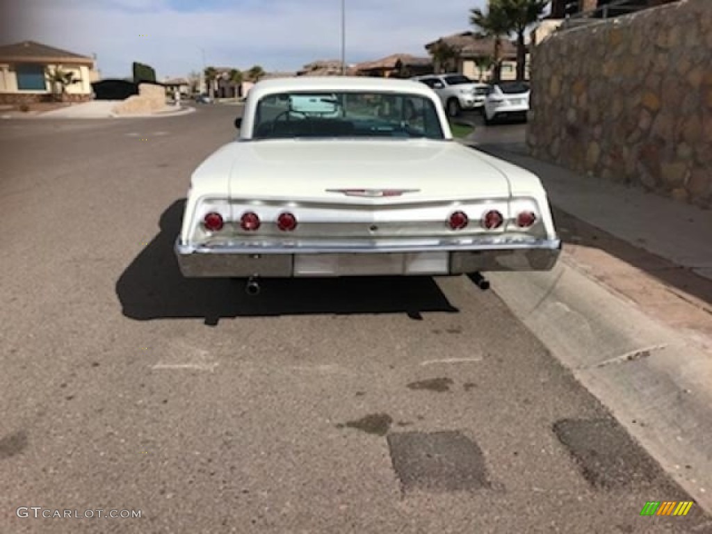 1962 Impala  - White / Aqua Blue photo #15