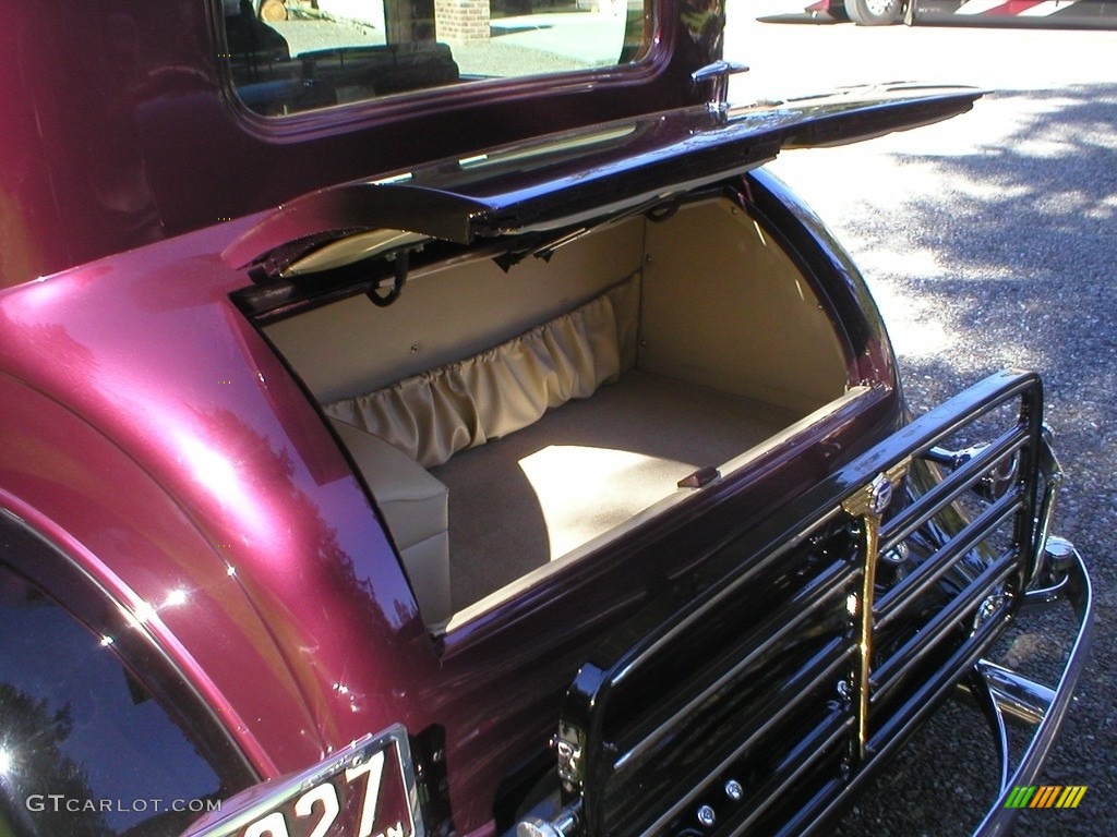 1932 Buick Series 32-90 Victoria Coupe Trunk Photo #138744375