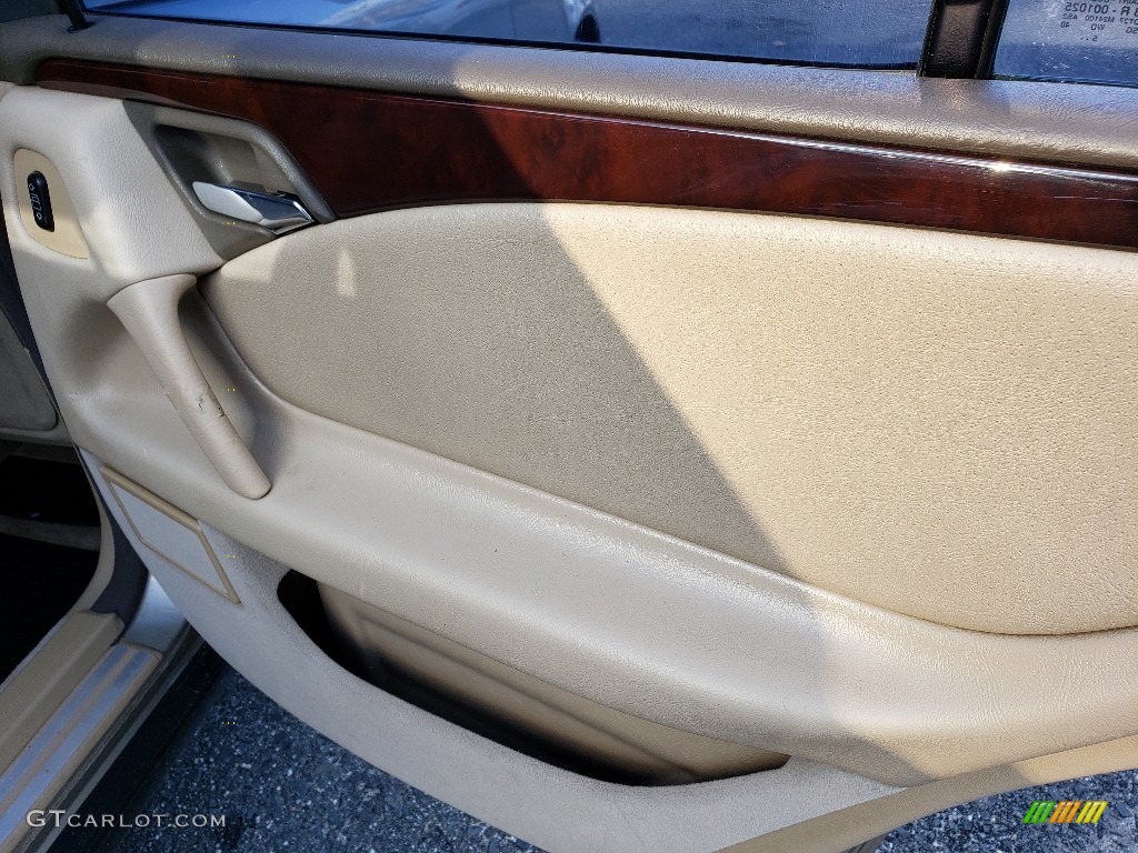 1996 Mercedes-Benz E 300 Diesel Sedan Beige Door Panel Photo #138749751