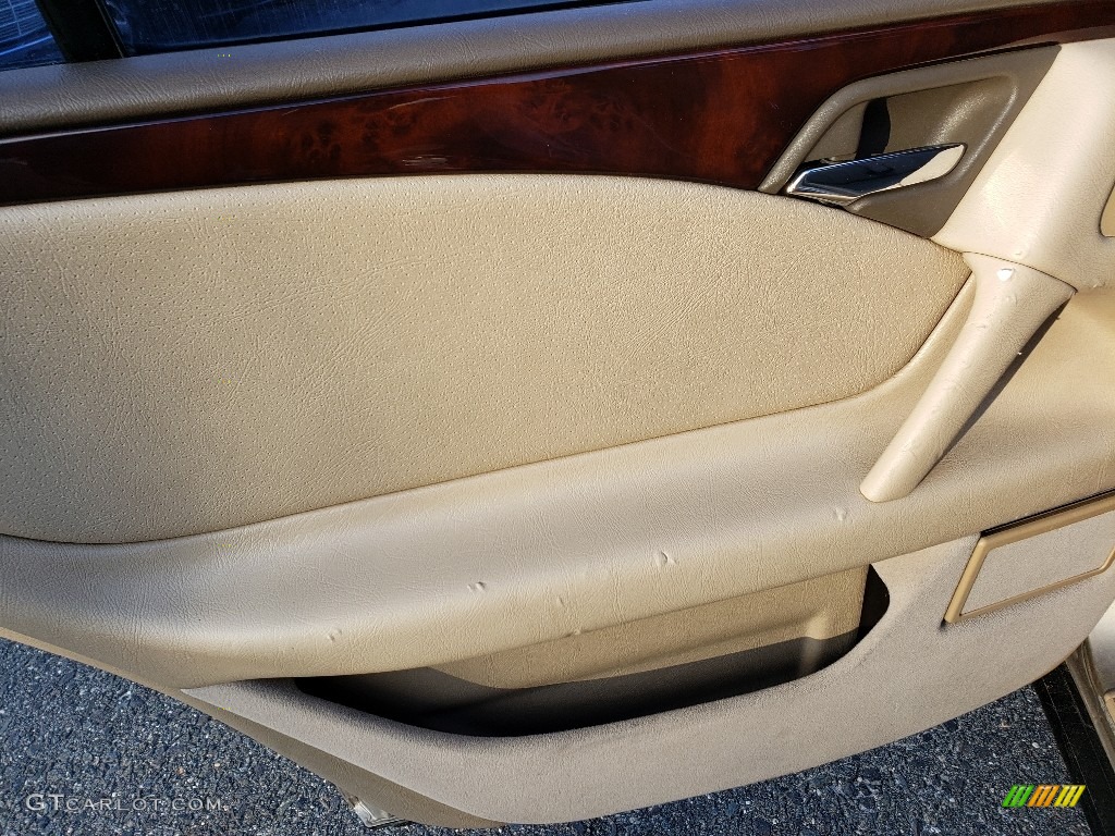 1996 Mercedes-Benz E 300 Diesel Sedan Beige Door Panel Photo #138749832