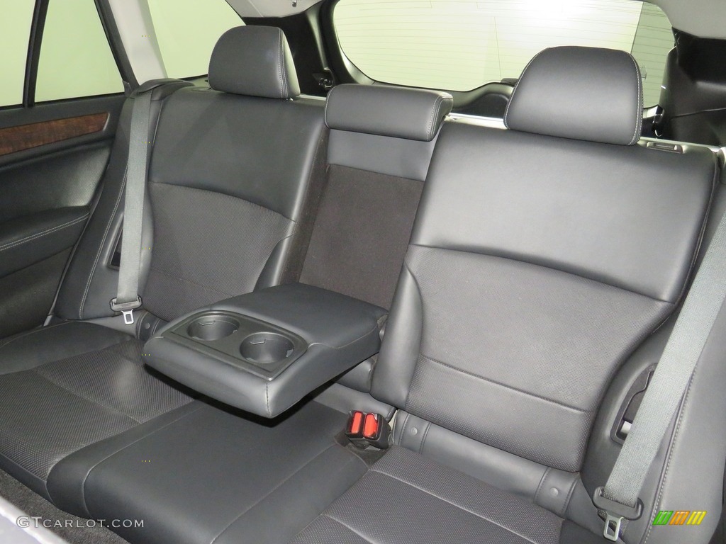 2015 Subaru Outback 2.5i Limited Rear Seat Photo #138752112