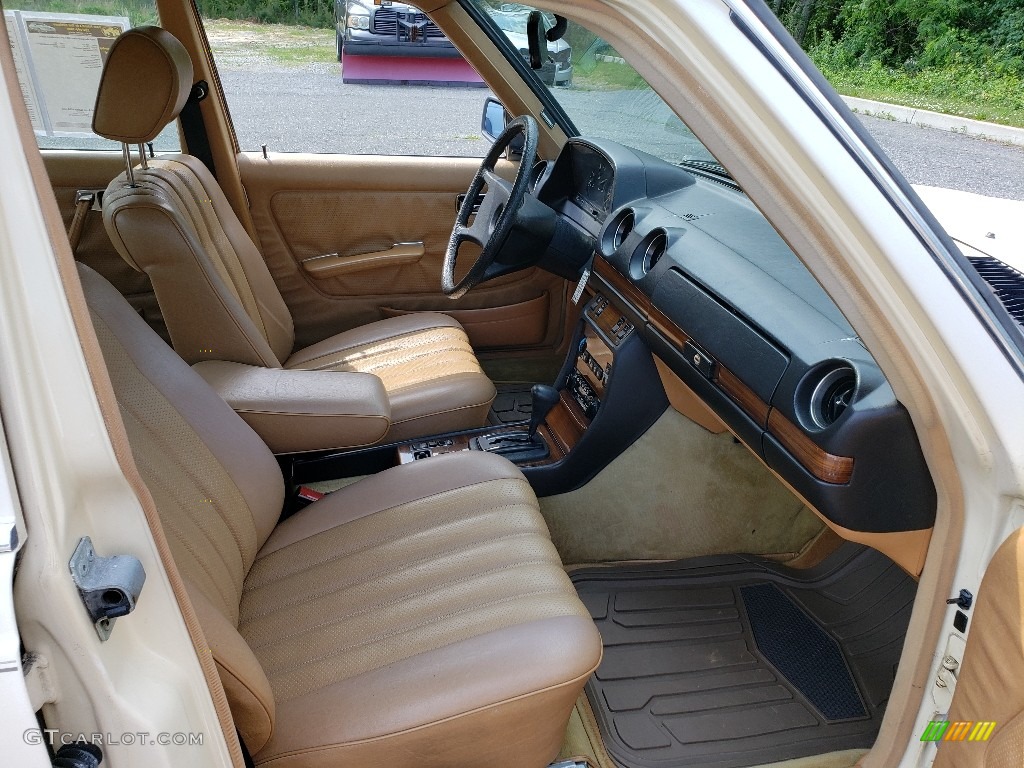 1983 Mercedes-Benz E Class 300 D Sedan Front Seat Photo #138752574