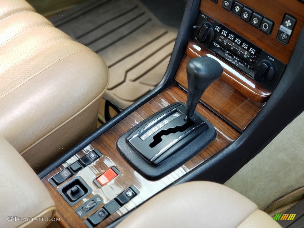 1983 Mercedes-Benz E Class 300 D Sedan Automatic Transmission Photo #138752592
