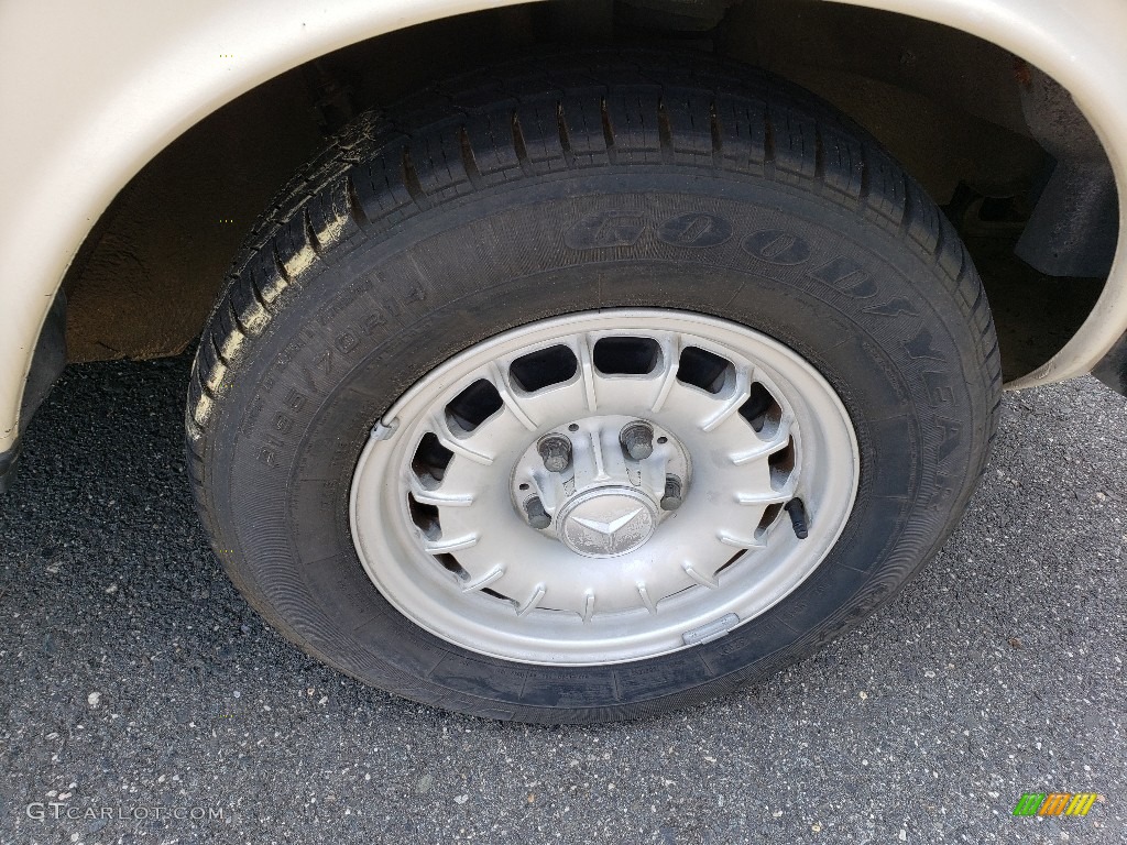 1983 Mercedes-Benz E Class 300 D Sedan Wheel Photo #138752949