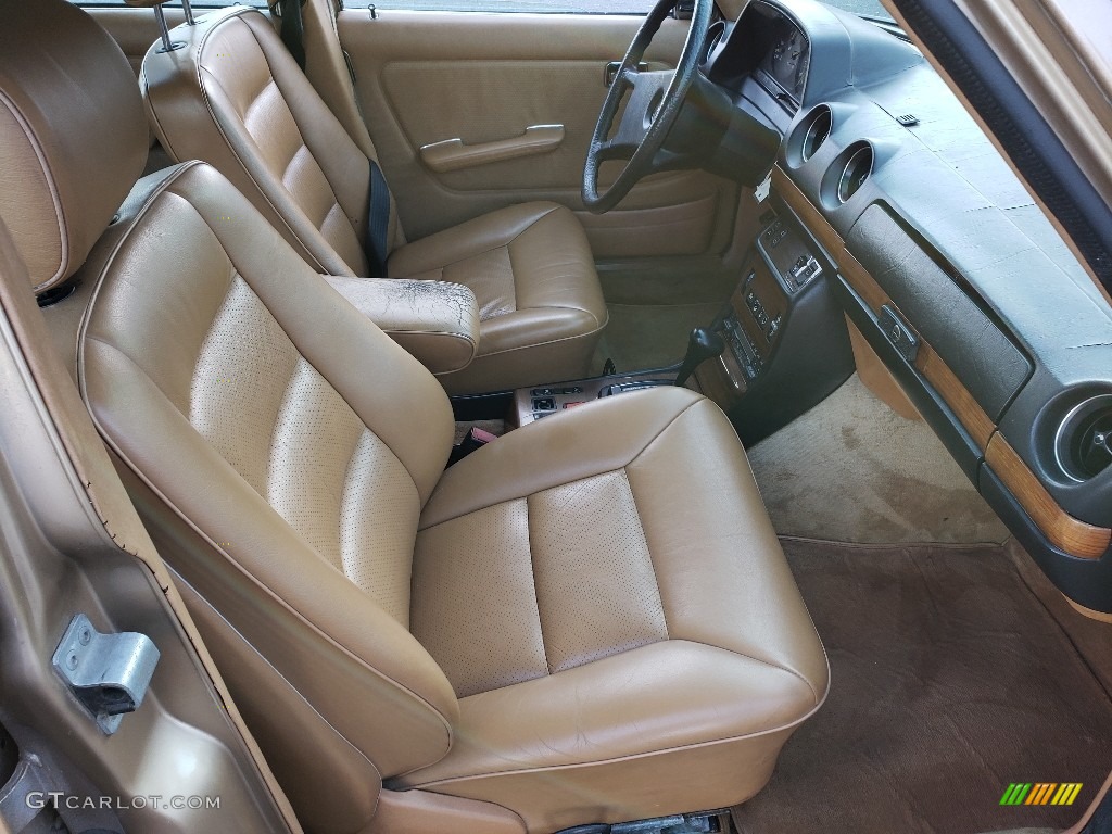 1983 Mercedes-Benz E Class 300 TD Wagon Front Seat Photos