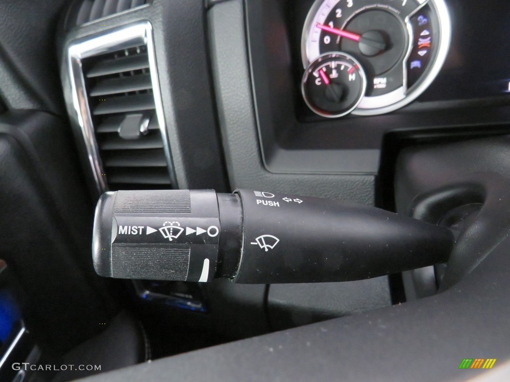 2017 Ram 3500 Laramie Crew Cab 4x4 Controls Photo #138755085