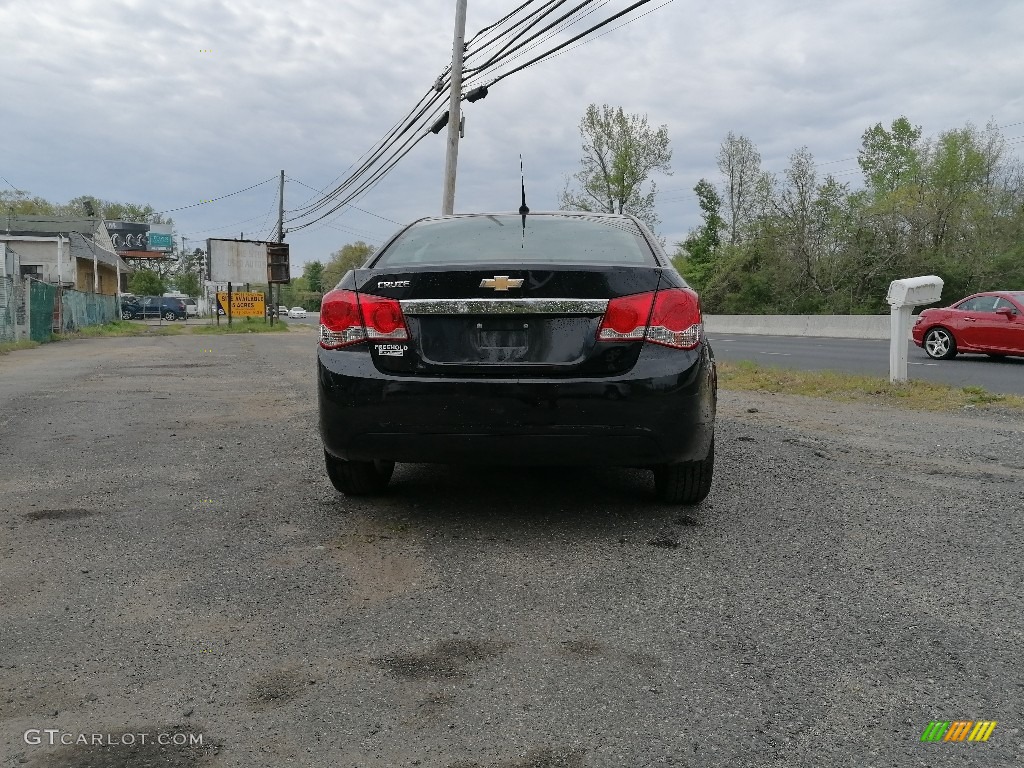 2012 Cruze LS - Blue Topaz Metallic / Jet Black/Medium Titanium photo #4